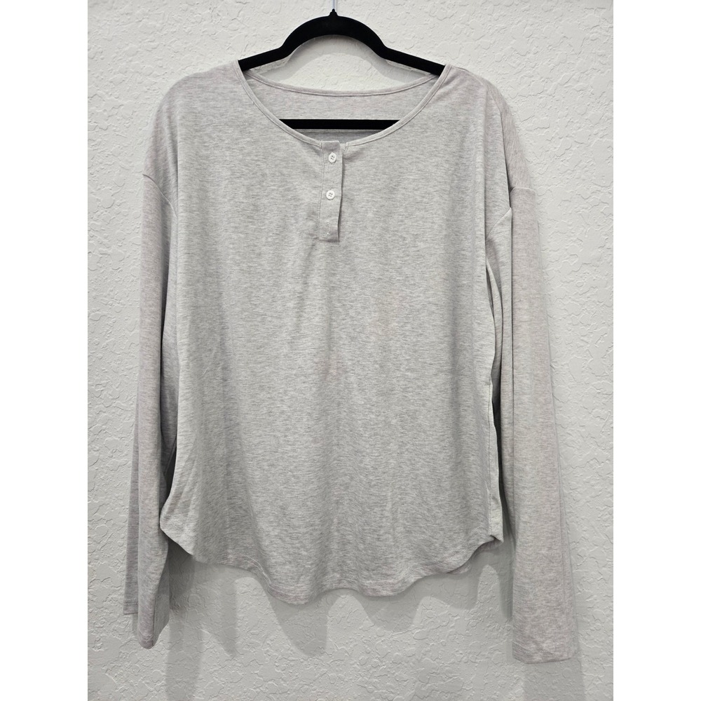 NWOT Womens Gray Henley Long Sleeve Top XL Heathered Relaxed Fit Curved Hem